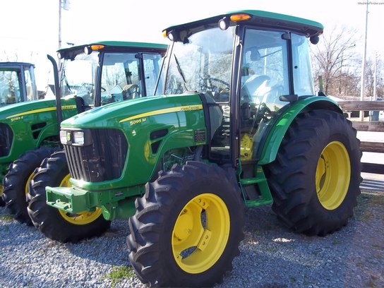 2011 John Deere 5095M