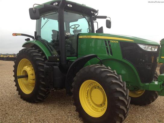 2012 John Deere 7200R