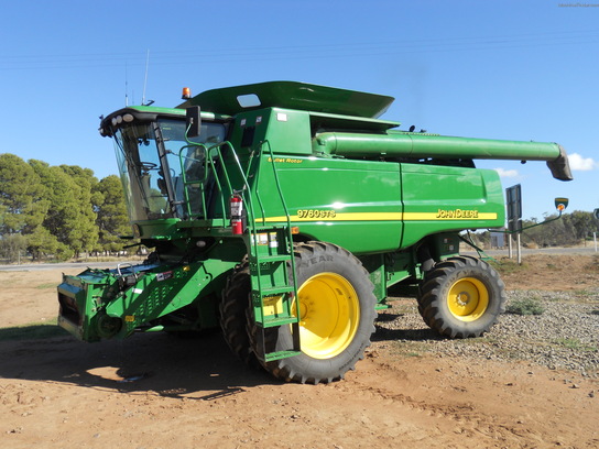2006 John Deere 9760