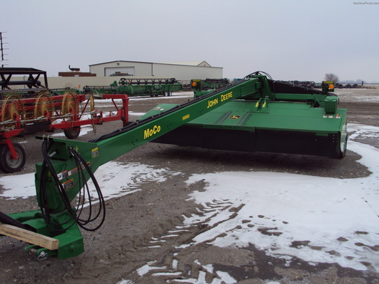 2010 John Deere 956