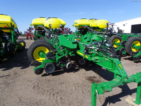 2012 John Deere 1770NT