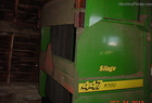 2004 John Deere 447