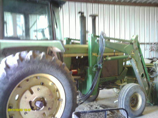 2008 John Deere 740