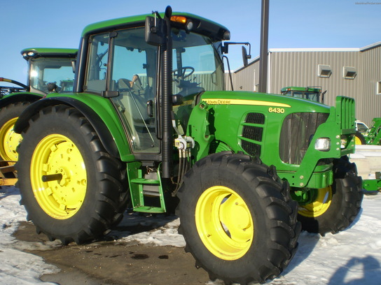 2009 John Deere 6430