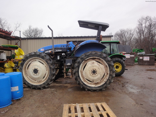 2004 New Holland TB120