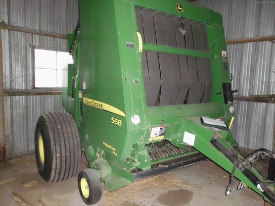 2008 John Deere 568