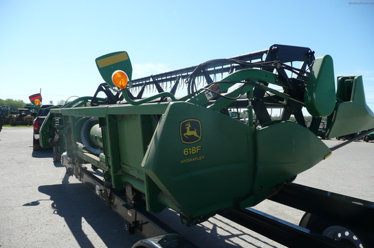 2007 John Deere 618F