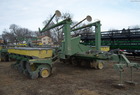 1993 John Deere 7200