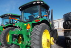 2011 John Deere 7230R