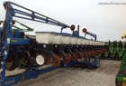 2004 Kinze 3600
