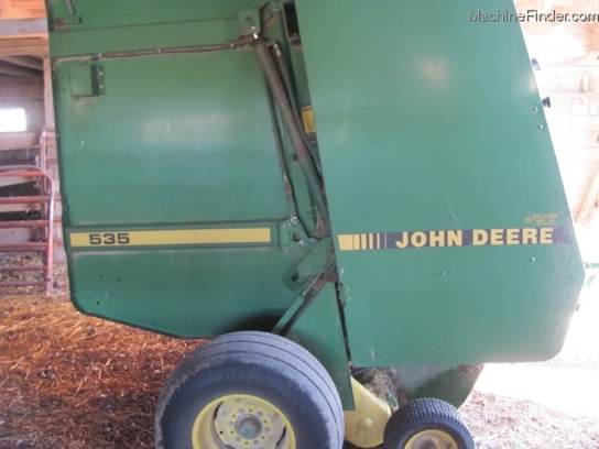 1990 John Deere 535