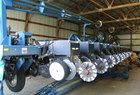 2002 Kinze 3600 16/31