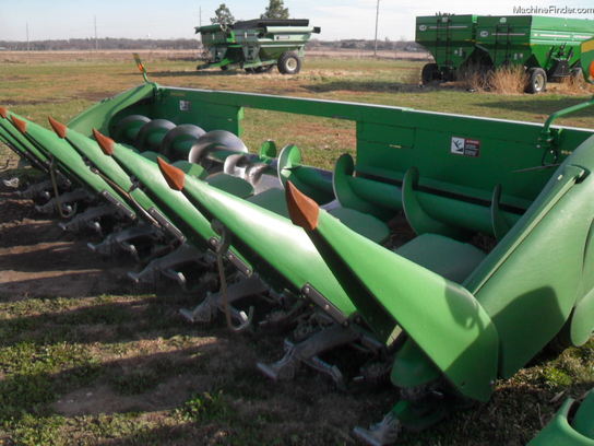 2010 John Deere 608C