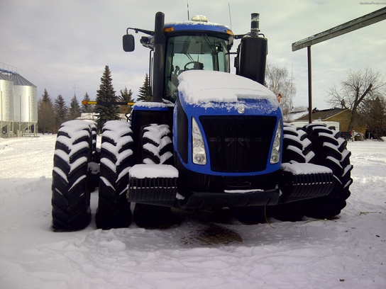 2011 New Holland T9670
