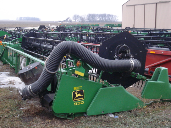 1999 John Deere 930