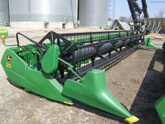 2011 John Deere 630F