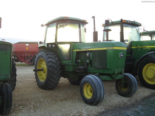 1977 John Deere 4230