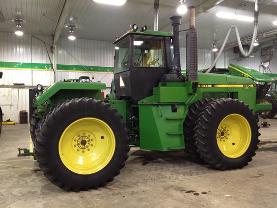 1991 John Deere 8560