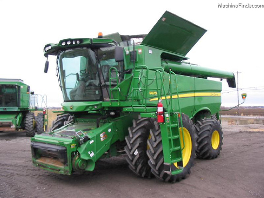2012 John Deere S670