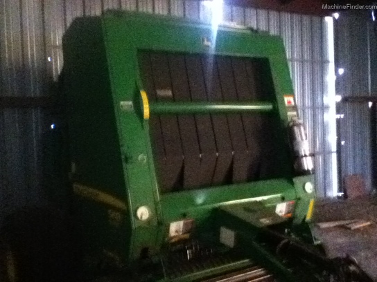 2010 John Deere 568