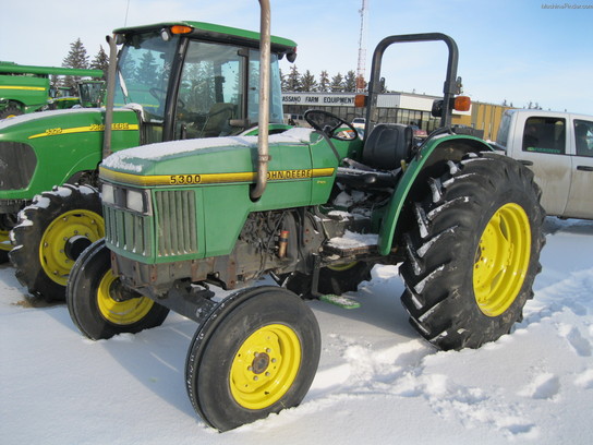 1996 John Deere 5300
