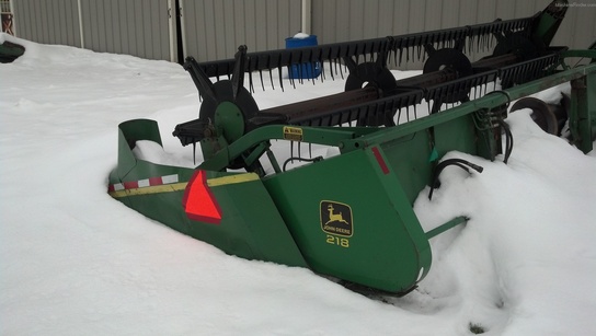  John Deere 218