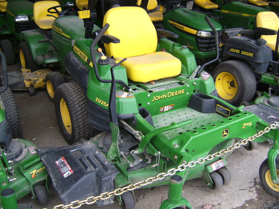 2010 John Deere Z925A