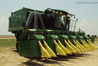 1999 John Deere 9976