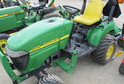 2006 John Deere 2305
