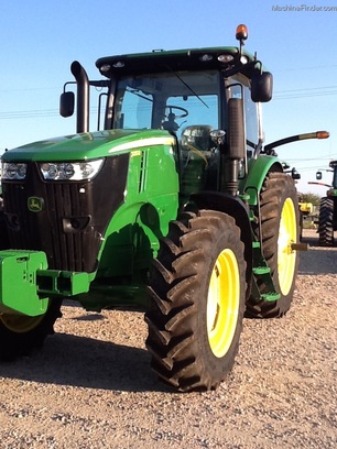 2012 John Deere 7215R