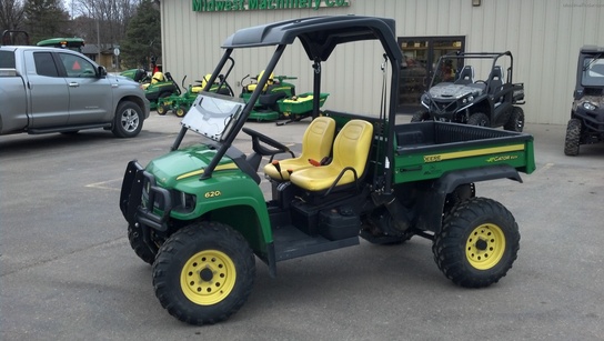 2010 John Deere 620i