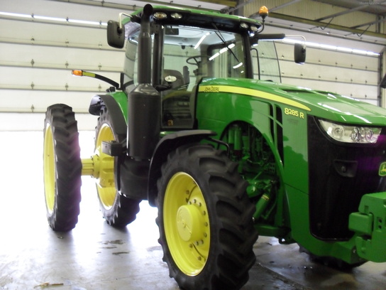 2011 John Deere 8285R