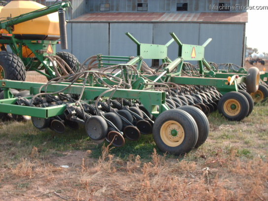 2004 John Deere 1890 / 1910