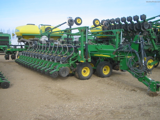 2009 John Deere DB60