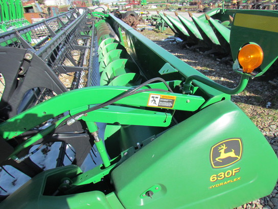 2012 John Deere 630F