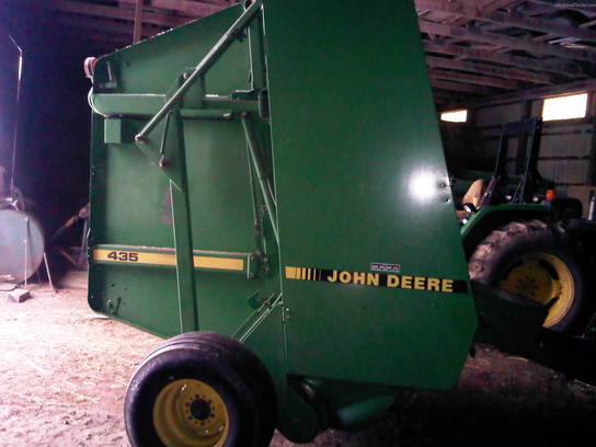 1993 John Deere 435