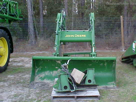 2008 John Deere 740