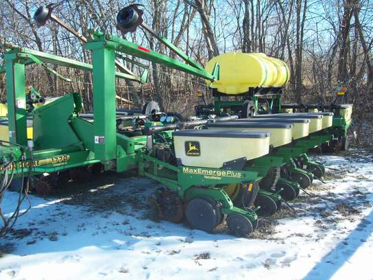 1997 John Deere 1770