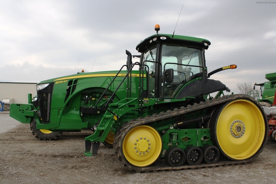 2012 John Deere 8335RT
