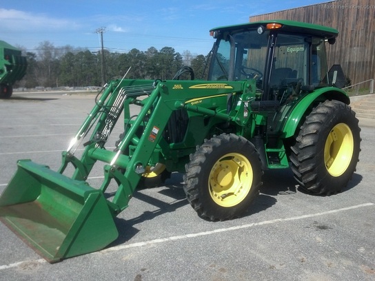 2011 John Deere 5085M