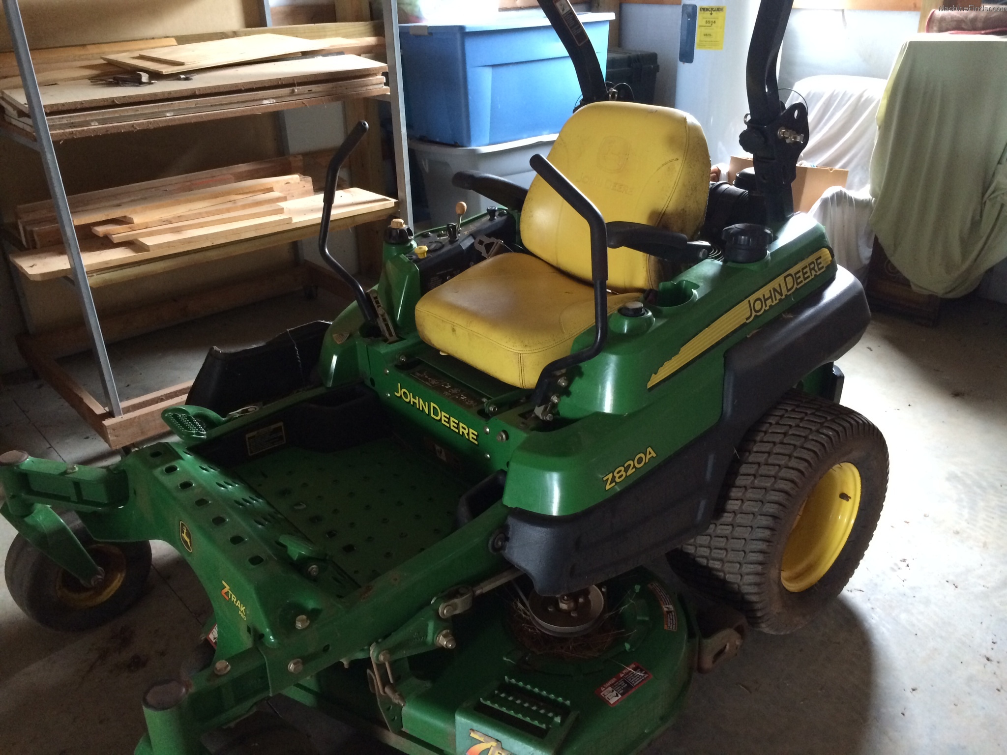 2009 John Deere Z820A Lawn & Garden and Commercial Mowing John Deere