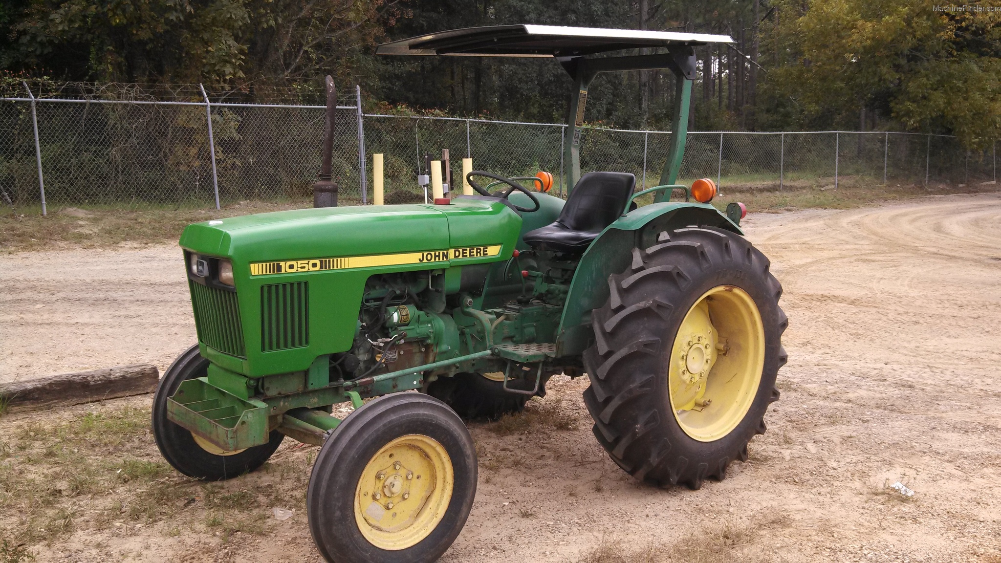John Deere 1050 Tractors Compact (140hp.) John Deere MachineFinder