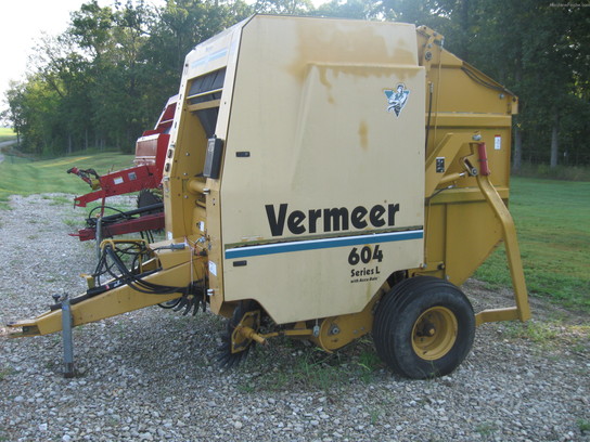 2000 Vermeer 604L