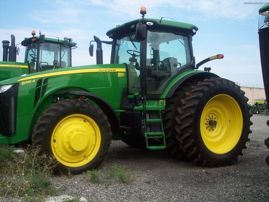 2011 John Deere 8285R