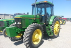  John Deere 7400