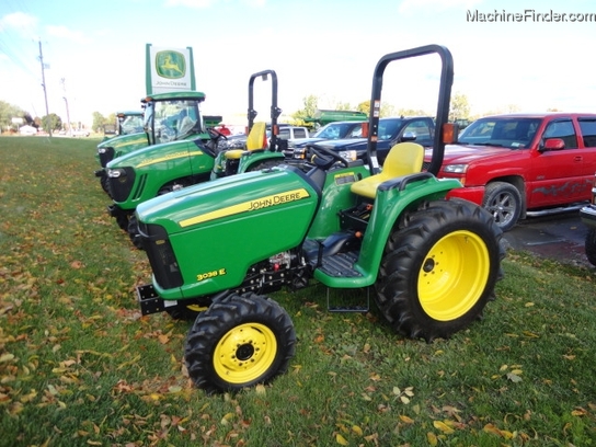 2009 John Deere 3038E