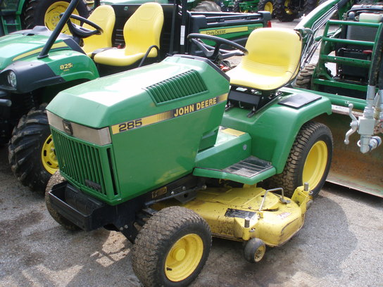 1991 John Deere 285