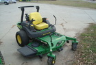 2005 John Deere 777