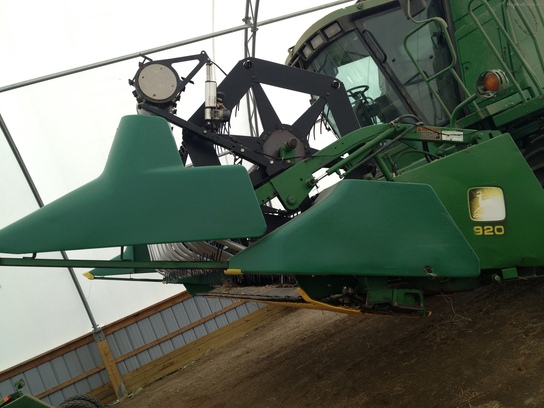 1996 John Deere 920F