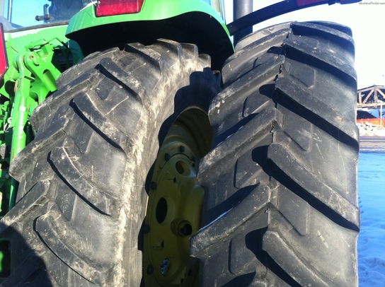 2004 John Deere 7920